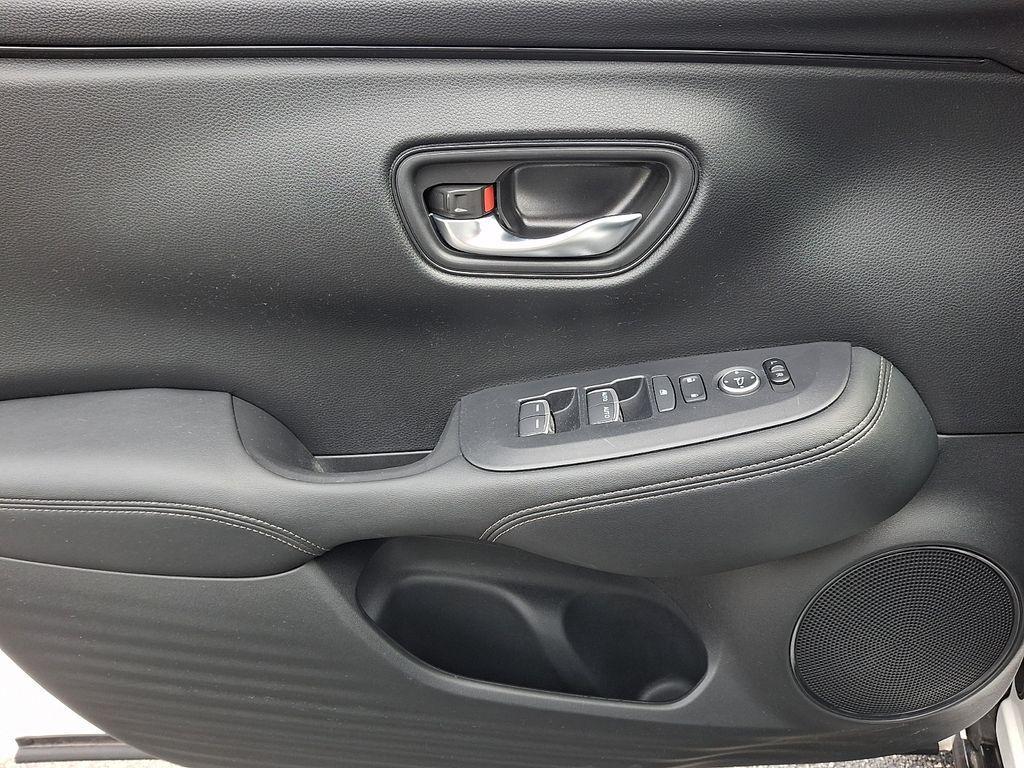 used 2024 Honda HR-V car, priced at $26,900