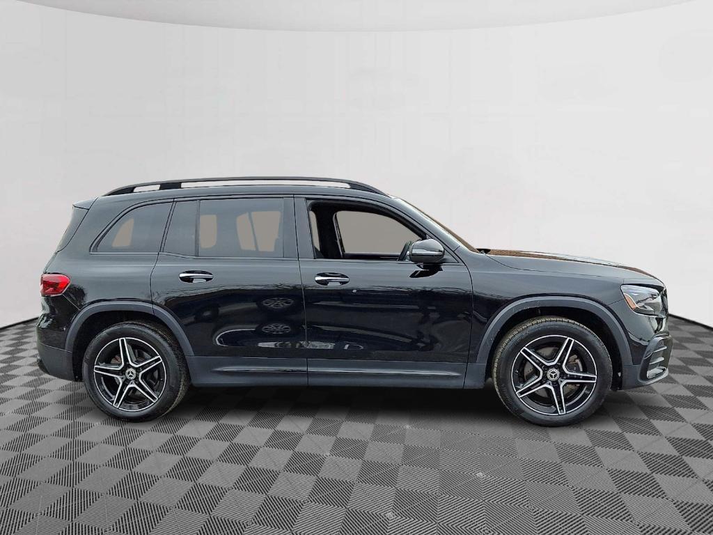 used 2024 Mercedes-Benz GLB 250 car, priced at $37,900