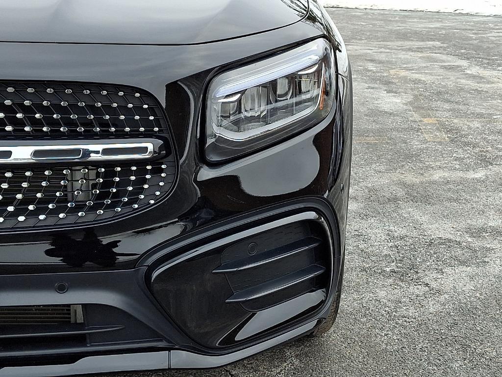 used 2024 Mercedes-Benz GLB 250 car, priced at $37,900