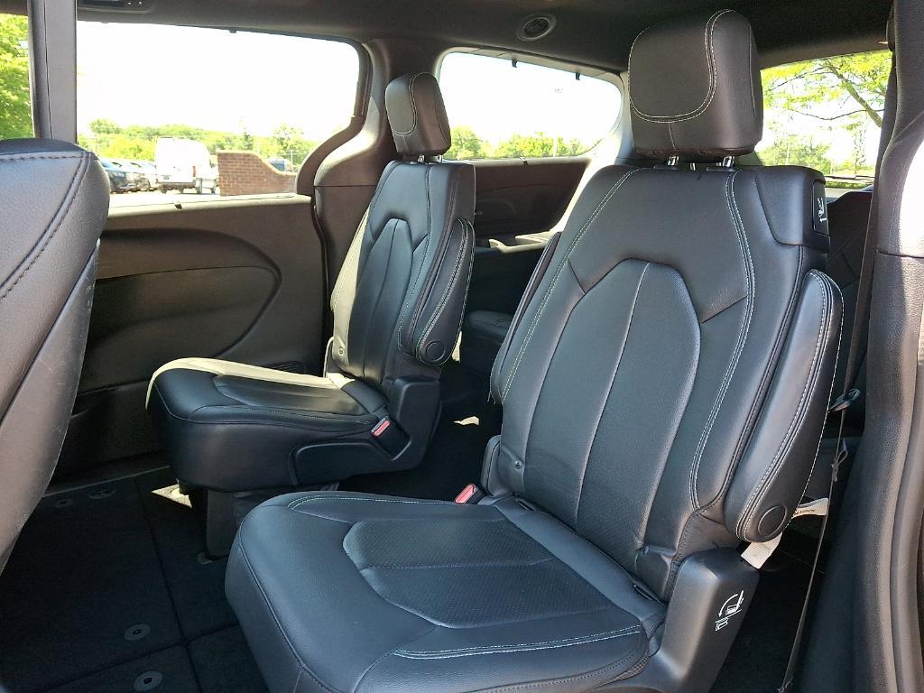 used 2019 Chrysler Pacifica car, priced at $21,820