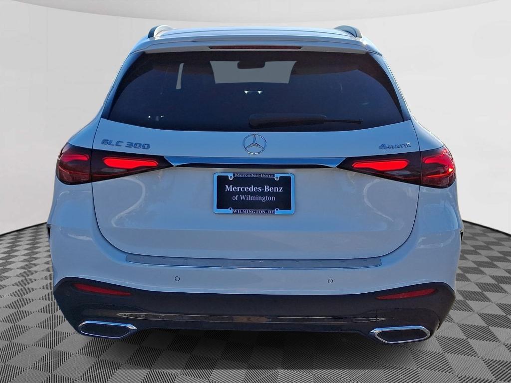 used 2023 Mercedes-Benz GLC 300 car, priced at $39,900