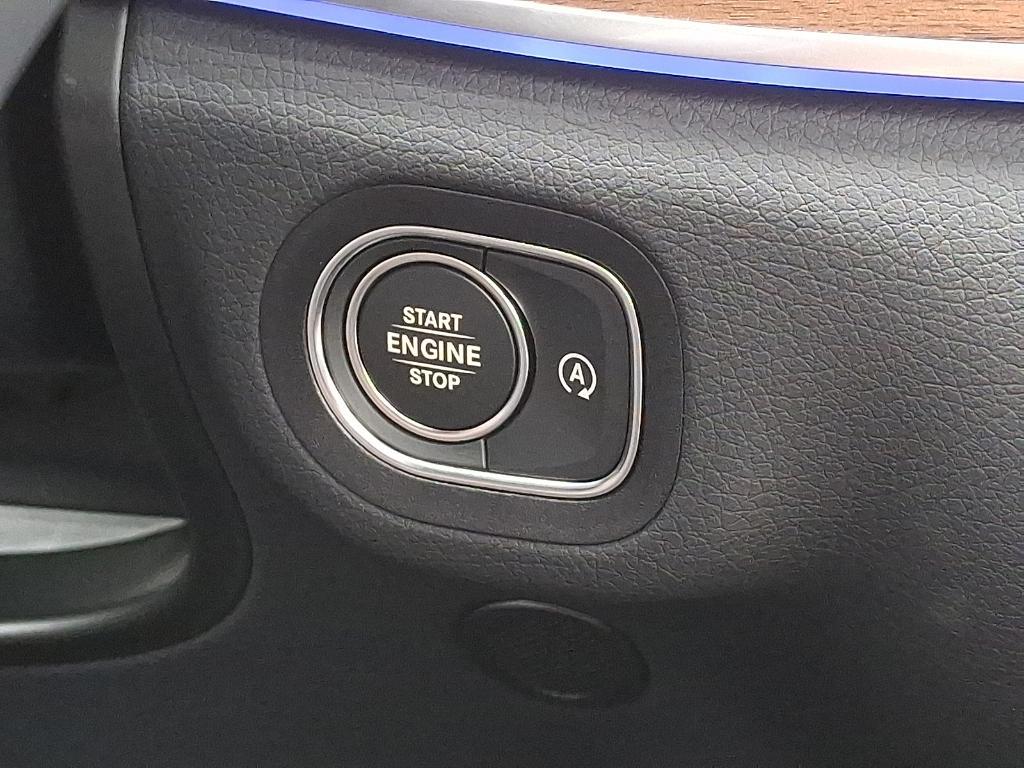 new 2026 Mercedes-Benz GLE 350 car, priced at $71,815