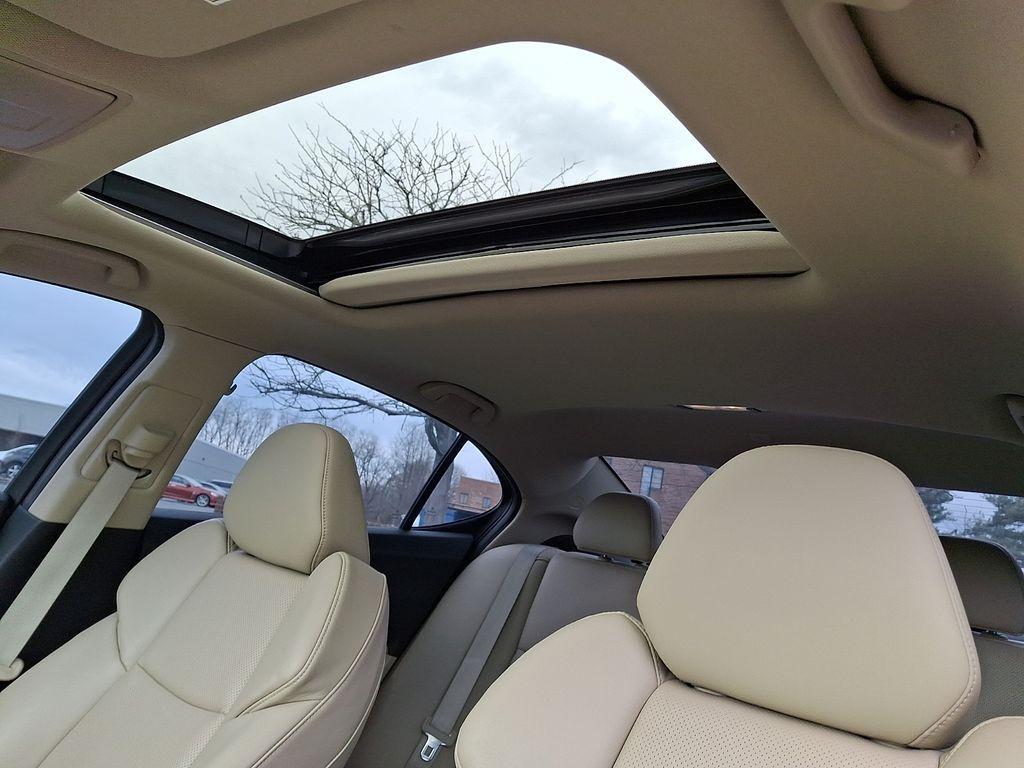 used 2020 Acura TLX car, priced at $21,900