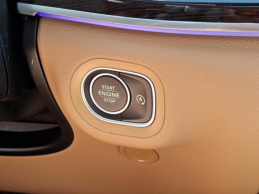 new 2026 Mercedes-Benz GLS 580 car, priced at $122,545