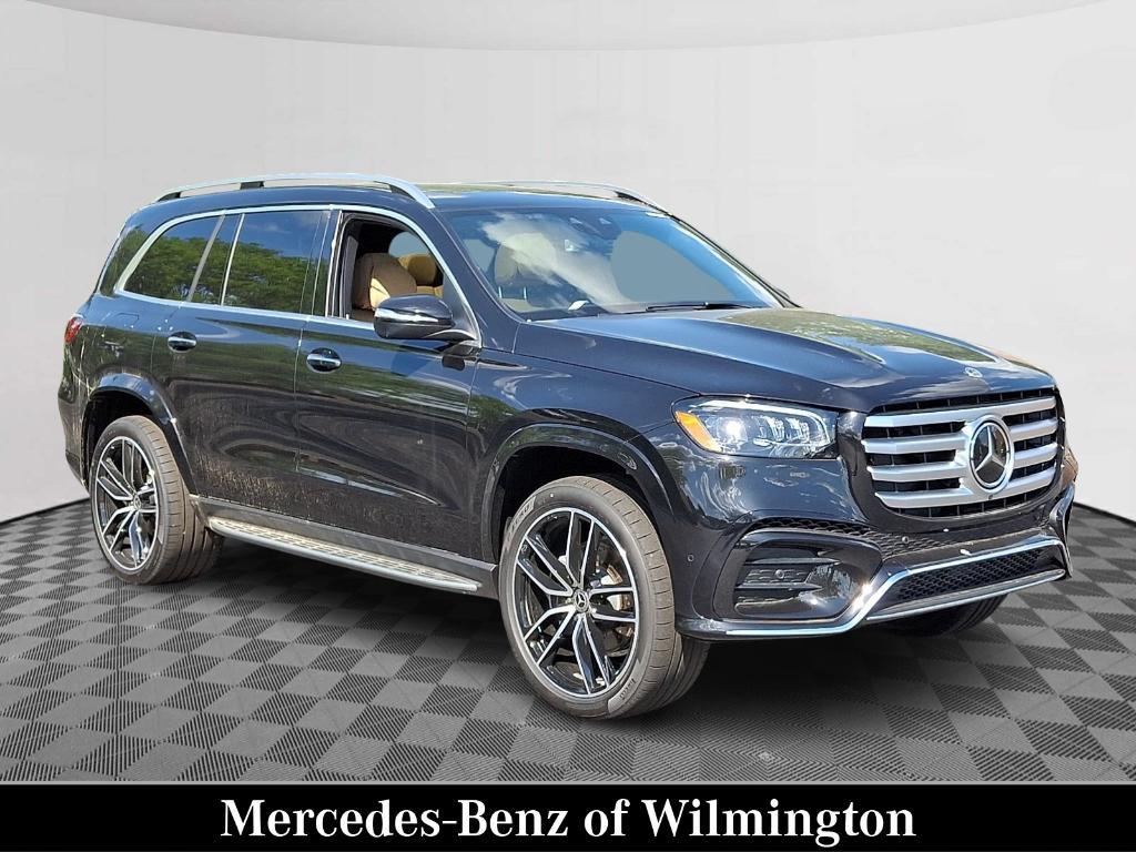 new 2026 Mercedes-Benz GLS 580 car, priced at $121,625
