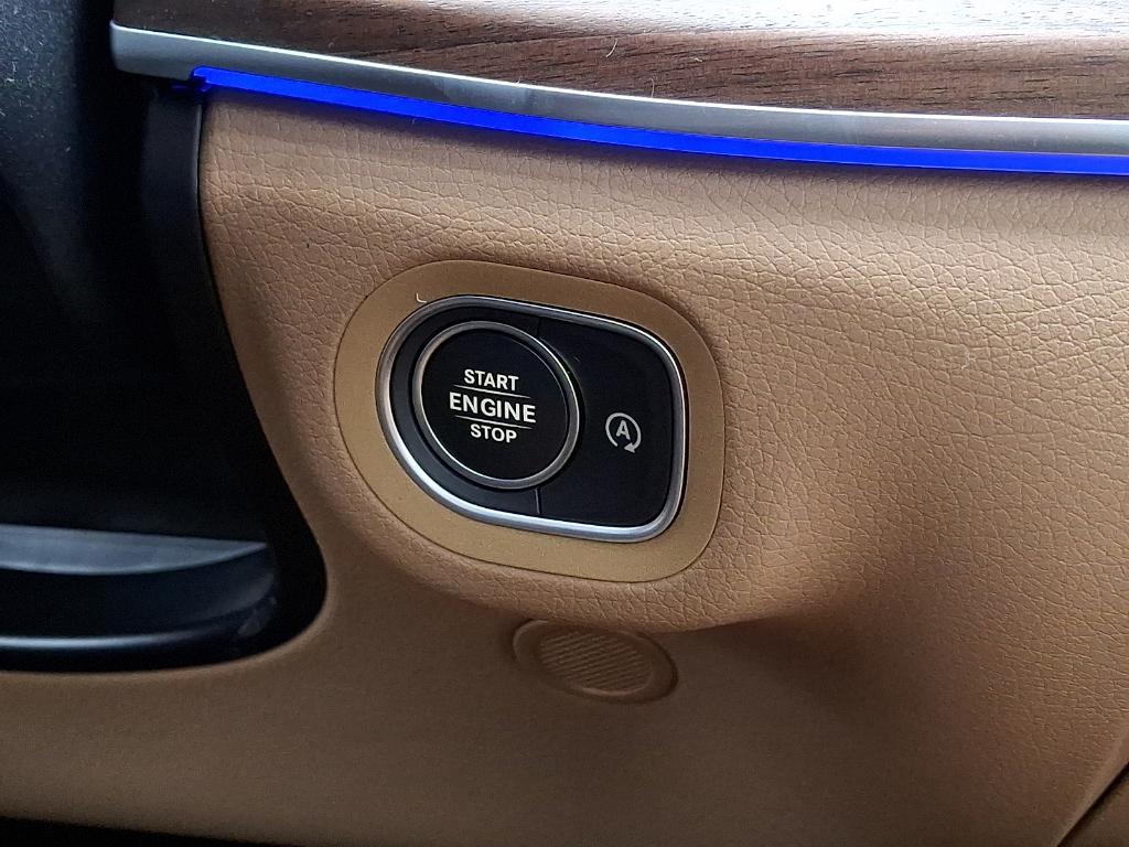 new 2026 Mercedes-Benz GLS 450 car, priced at $99,215