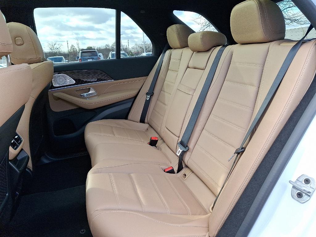 new 2026 Mercedes-Benz GLE 450 car, priced at $84,640