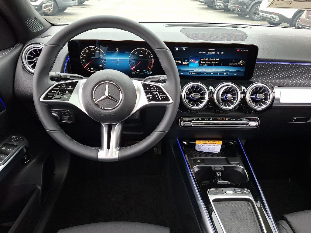 new 2026 Mercedes-Benz GLB 250 car