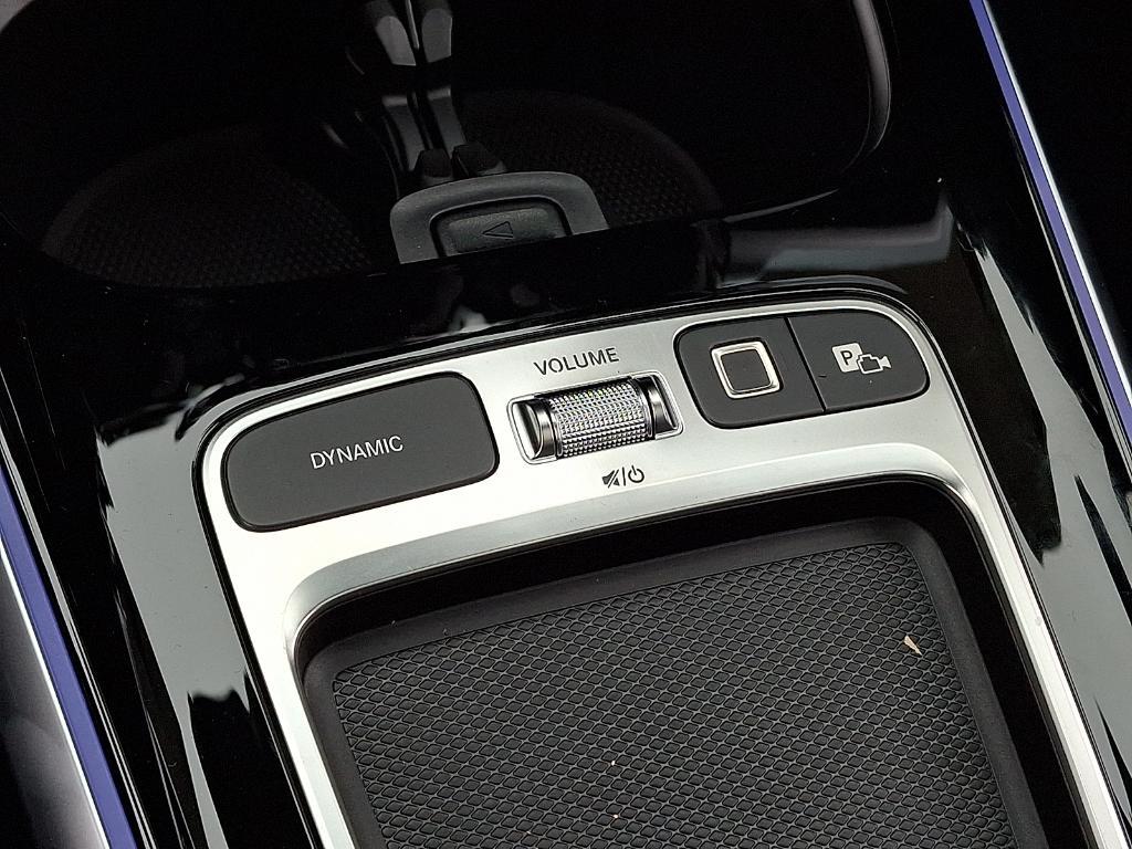 new 2026 Mercedes-Benz GLB 250 car