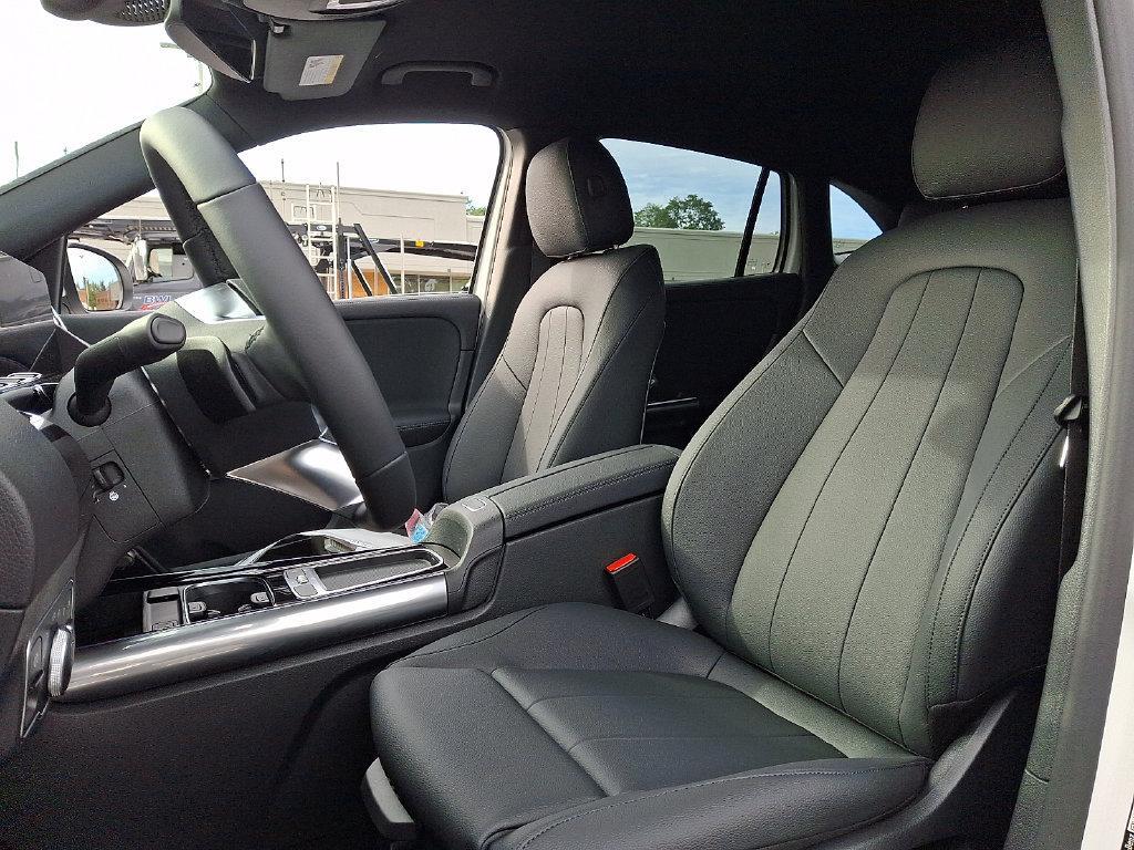 new 2026 Mercedes-Benz GLA 250 car, priced at $49,120