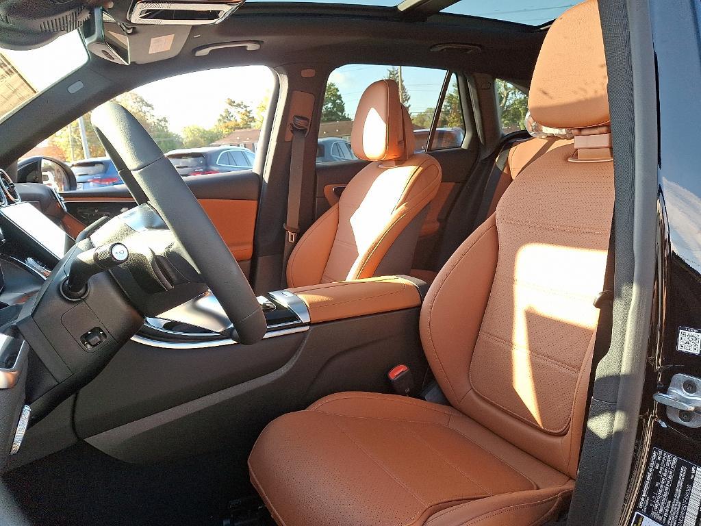 new 2026 Mercedes-Benz GLC 300 car