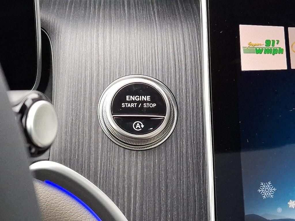 new 2026 Mercedes-Benz GLC 300 car, priced at $59,635