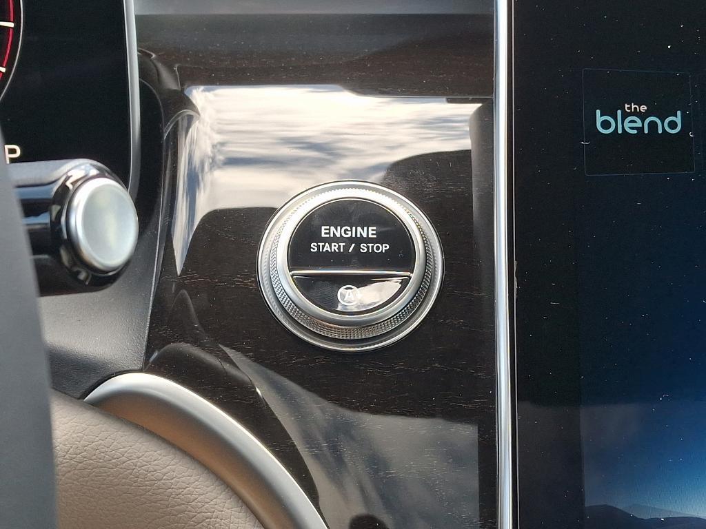 new 2025 Mercedes-Benz GLC 300 car, priced at $54,785