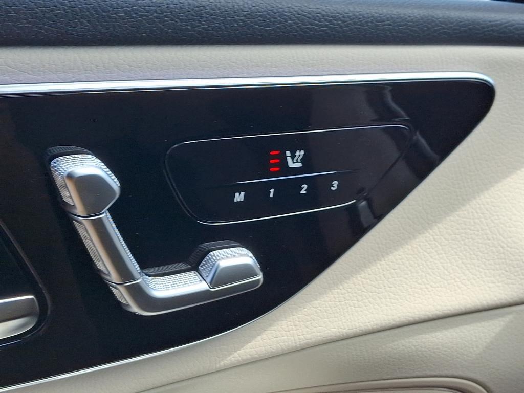 new 2025 Mercedes-Benz GLC 300 car, priced at $54,785