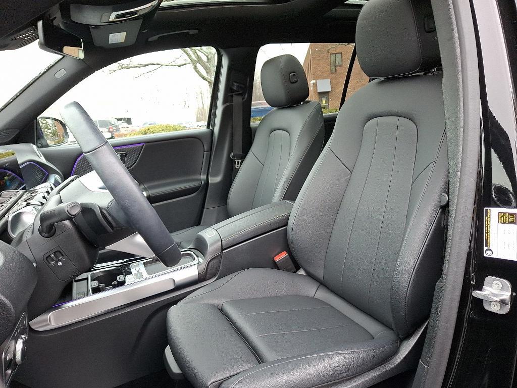 used 2024 Mercedes-Benz GLB 250 car, priced at $39,900