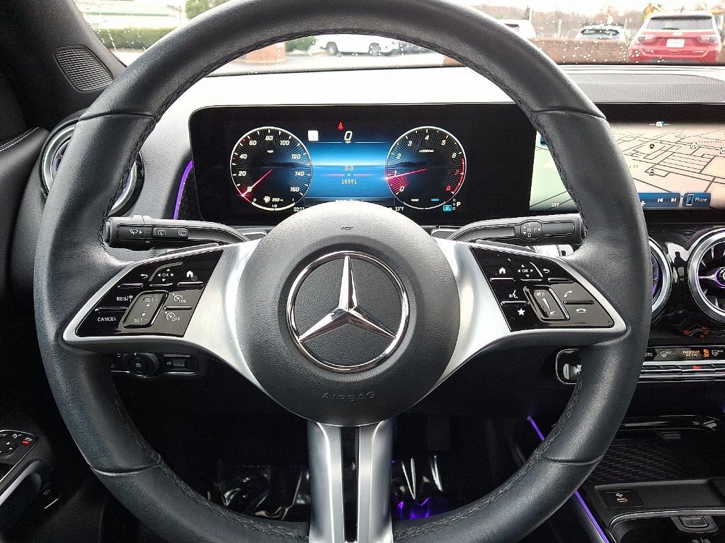 used 2024 Mercedes-Benz GLB 250 car, priced at $39,900