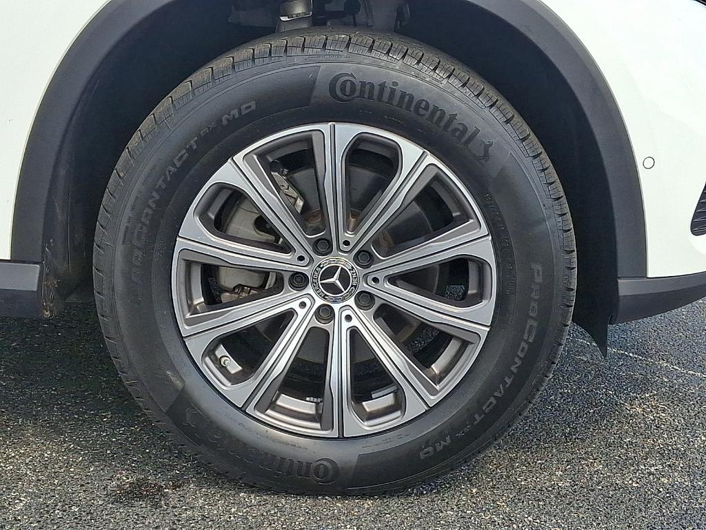 used 2023 Mercedes-Benz GLC 300 car, priced at $35,900