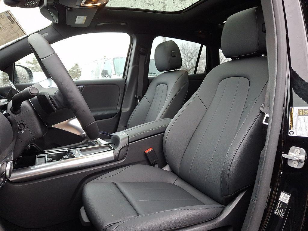 new 2026 Mercedes-Benz GLA 250 car, priced at $50,040