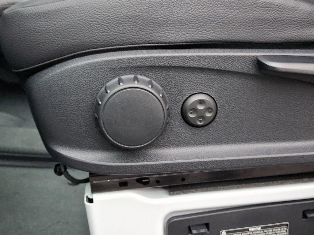 new 2026 Mercedes-Benz Sprinter 2500 car, priced at $65,661