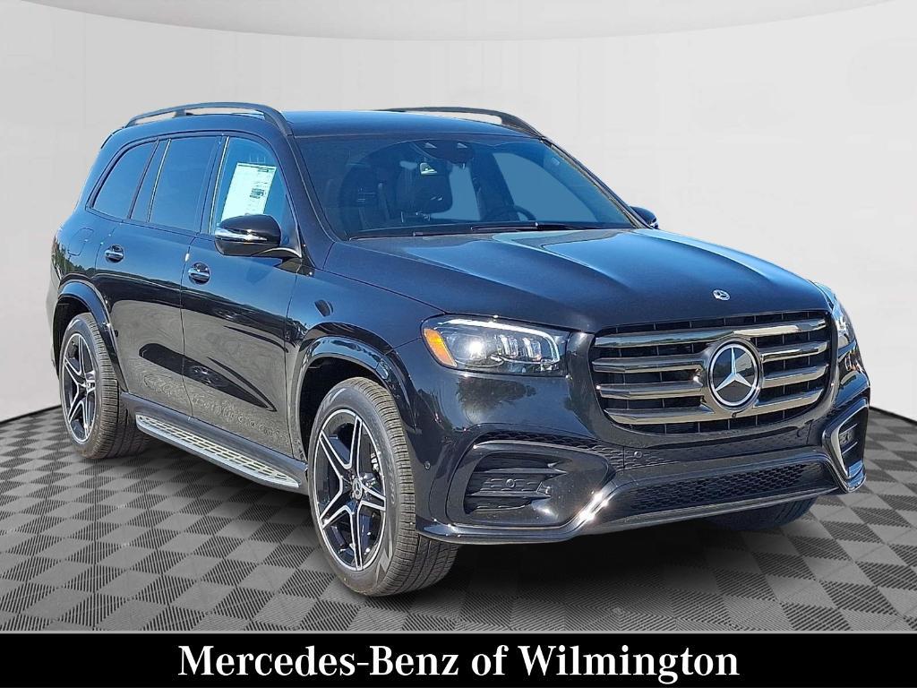 new 2025 Mercedes-Benz GLS 450 car