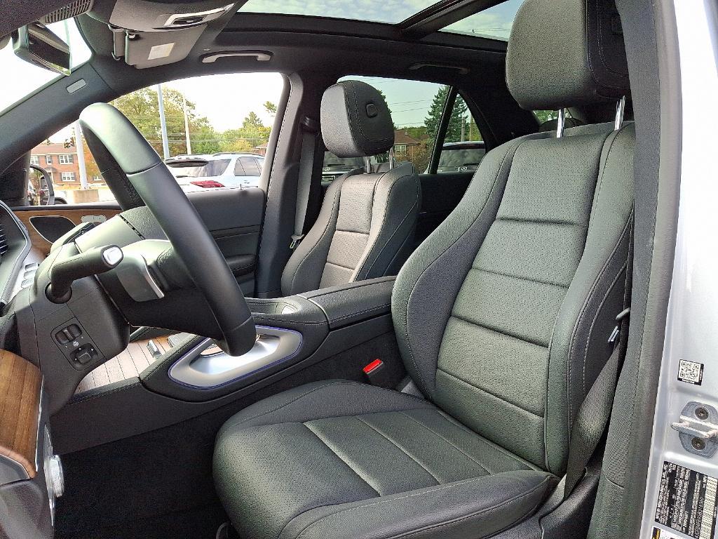 used 2025 Mercedes-Benz GLE 350 car, priced at $61,900