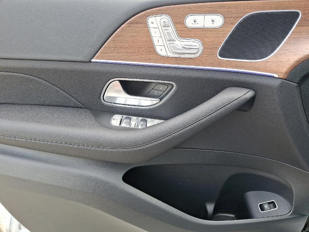 used 2025 Mercedes-Benz GLE 350 car, priced at $61,900