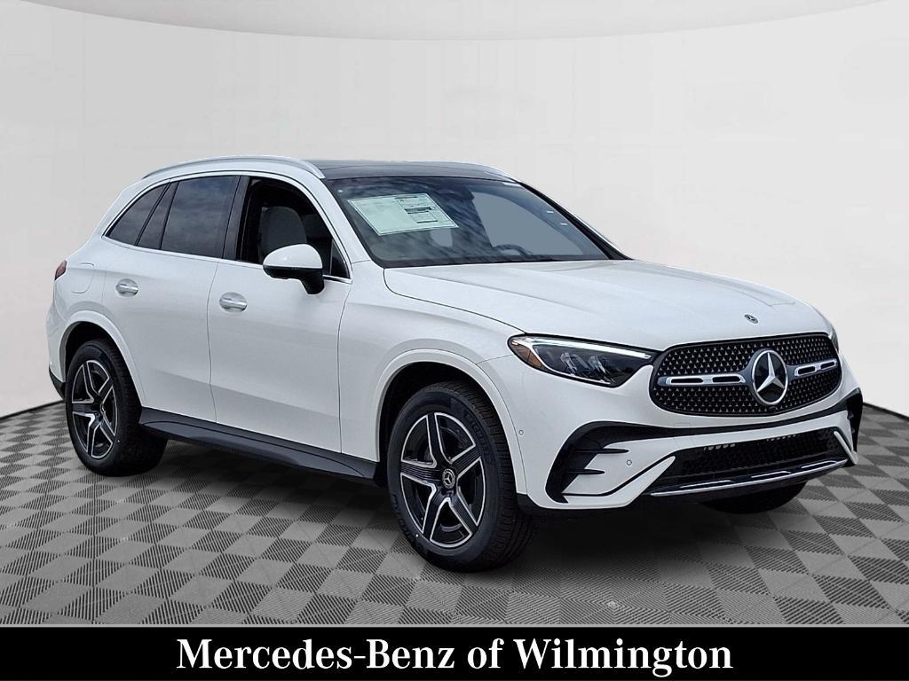 new 2026 Mercedes-Benz GLC 300 car, priced at $58,135