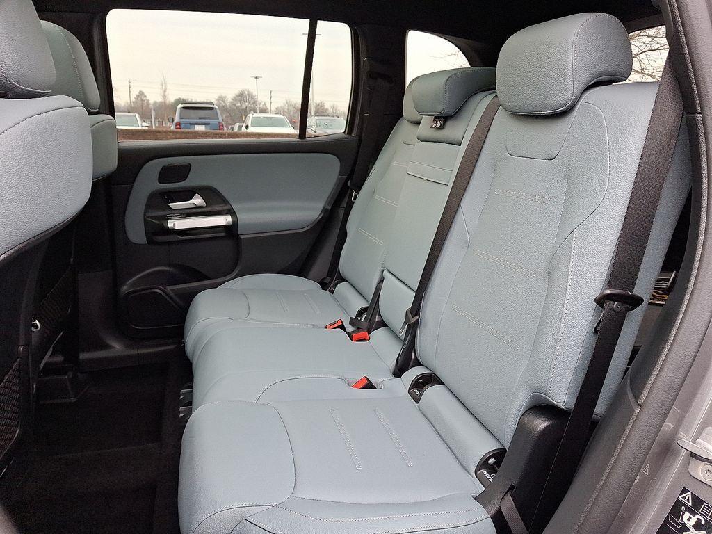 used 2026 Mercedes-Benz GLB 250 car, priced at $46,900