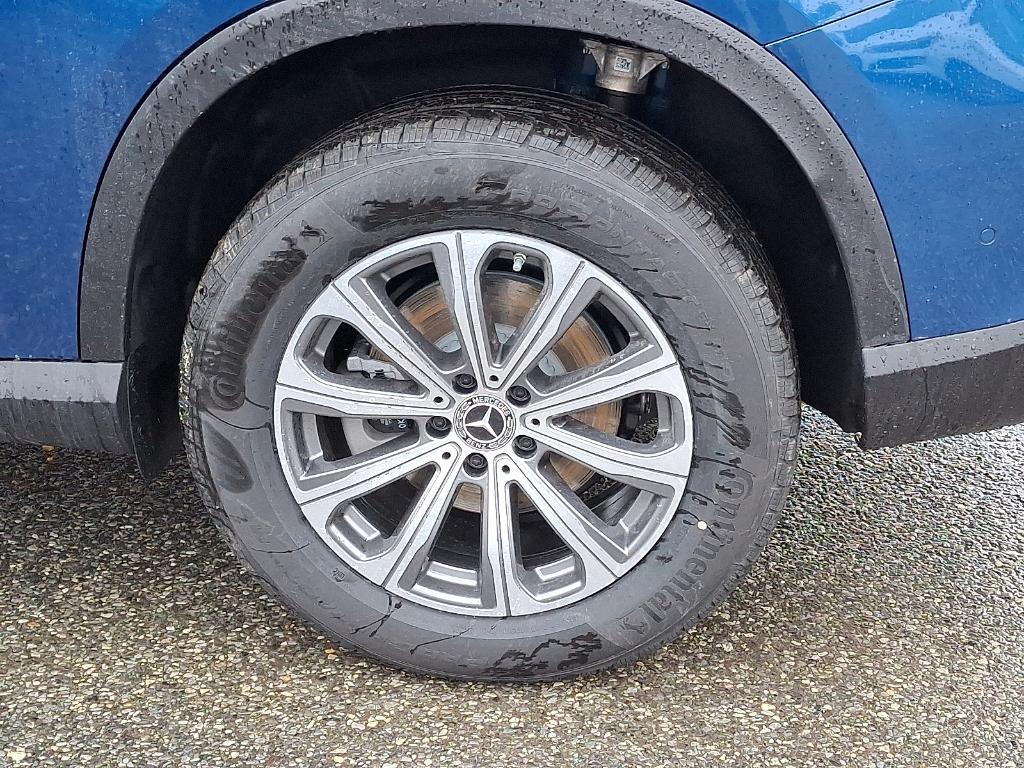 new 2026 Mercedes-Benz GLC 300 car, priced at $56,660