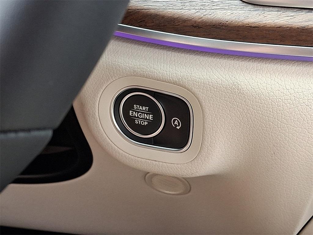 new 2025 Mercedes-Benz GLE 350 car, priced at $66,930