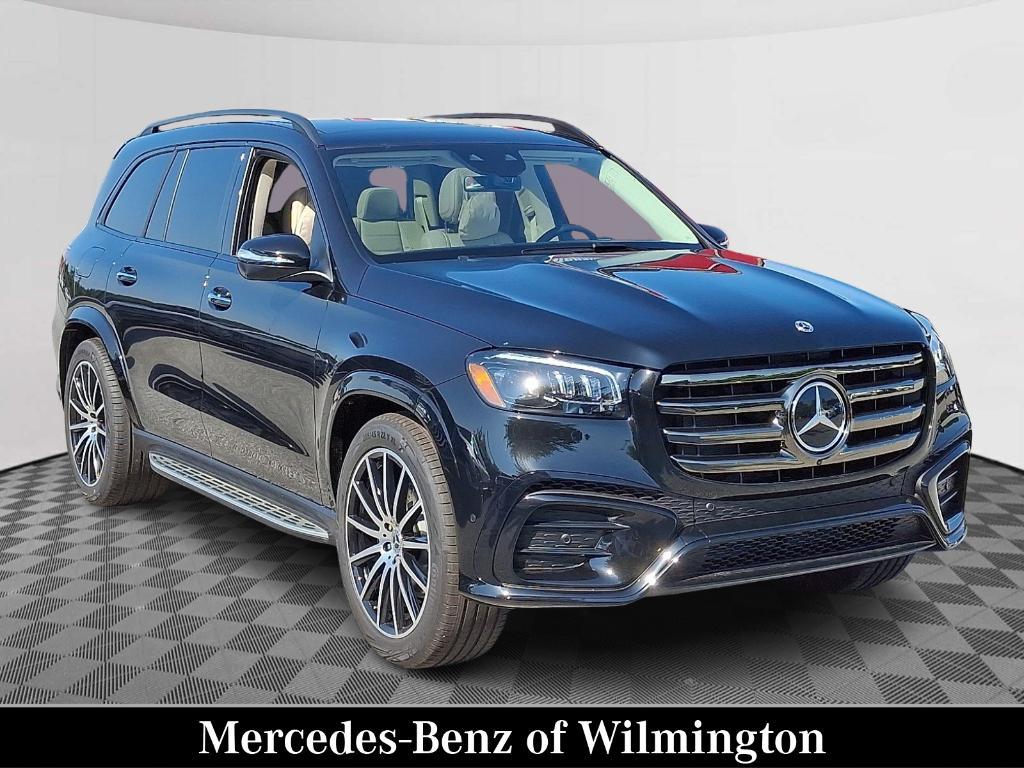 new 2025 Mercedes-Benz GLS 450 car