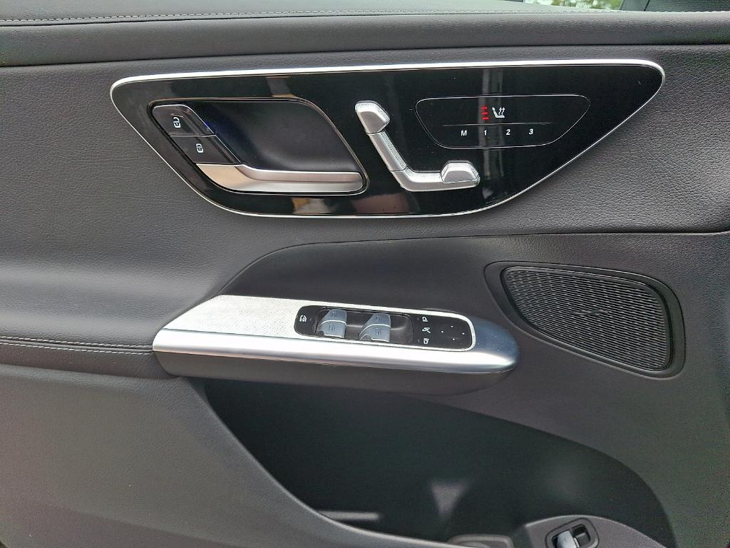 used 2023 Mercedes-Benz GLC 300 car, priced at $37,900