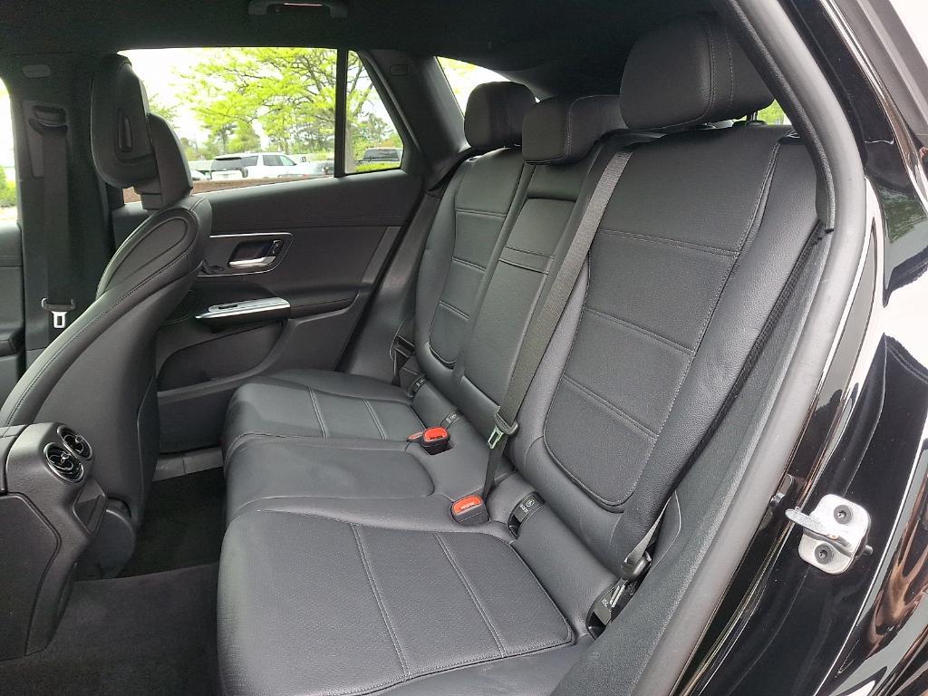 used 2023 Mercedes-Benz GLC 300 car, priced at $37,900