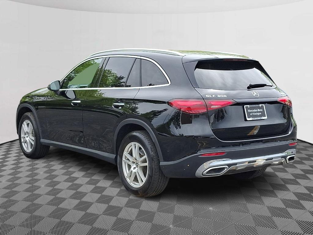 used 2023 Mercedes-Benz GLC 300 car, priced at $37,900