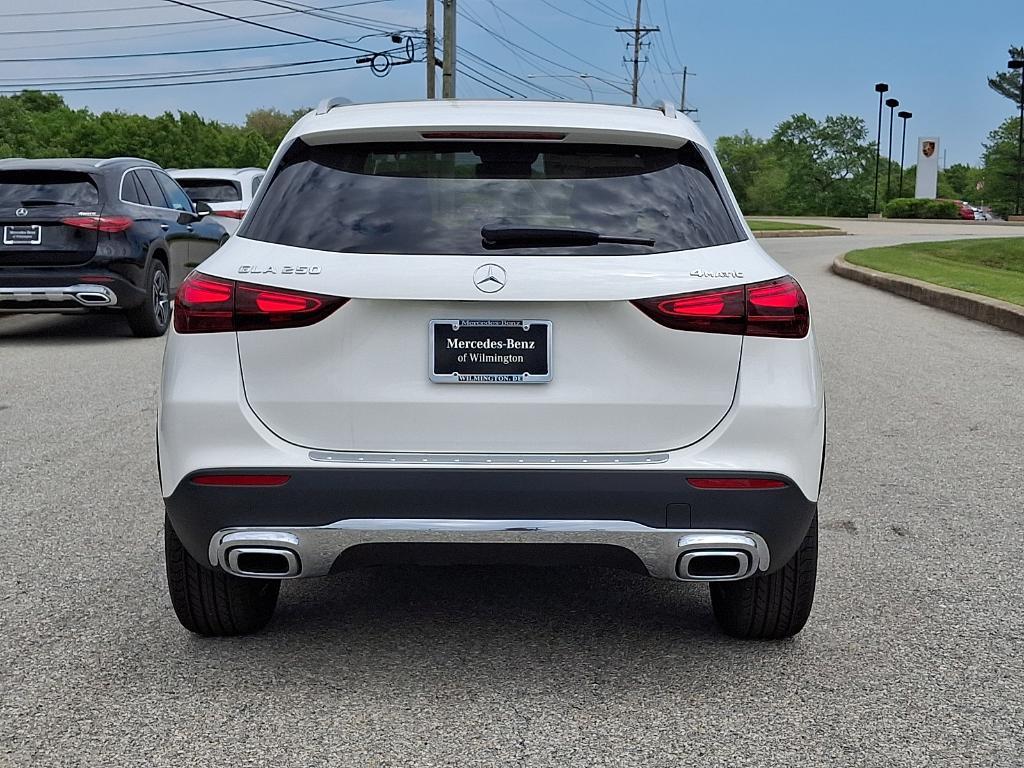 new 2026 Mercedes-Benz GLA 250 car, priced at $47,845