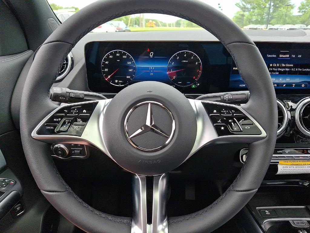 new 2026 Mercedes-Benz GLA 250 car, priced at $47,845