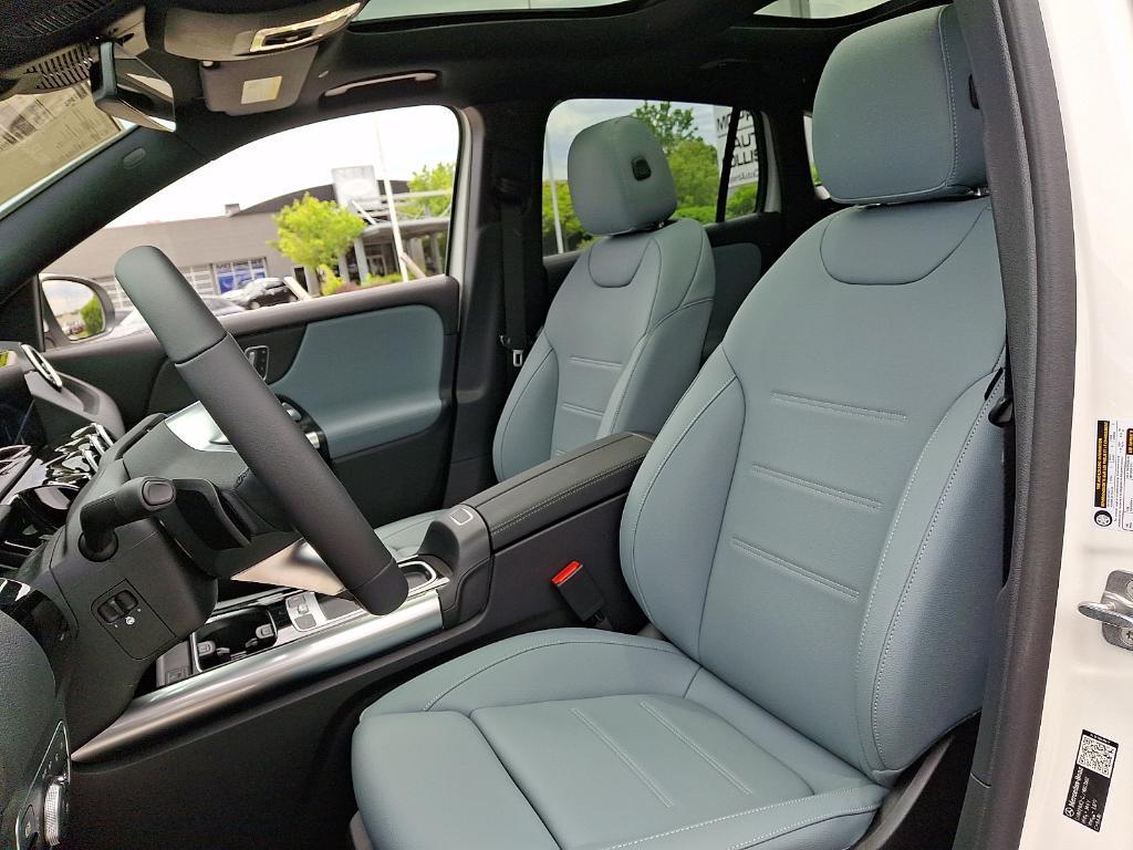 new 2026 Mercedes-Benz GLA 250 car, priced at $47,845