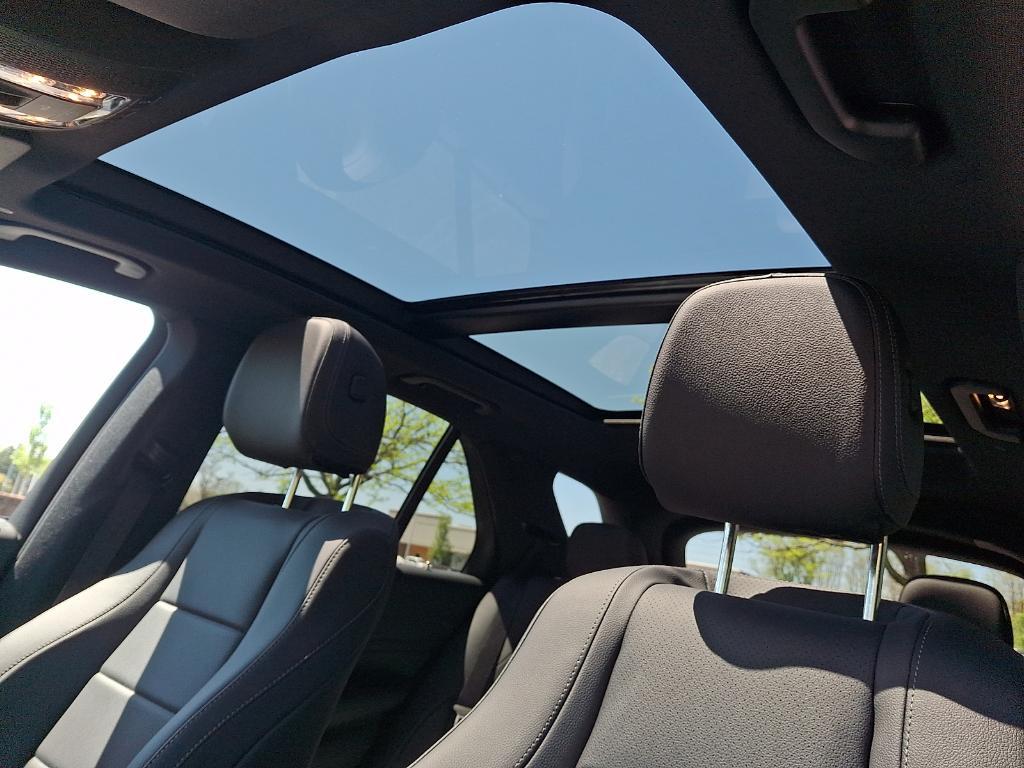 used 2026 Mercedes-Benz GLE 450 car, priced at $76,900