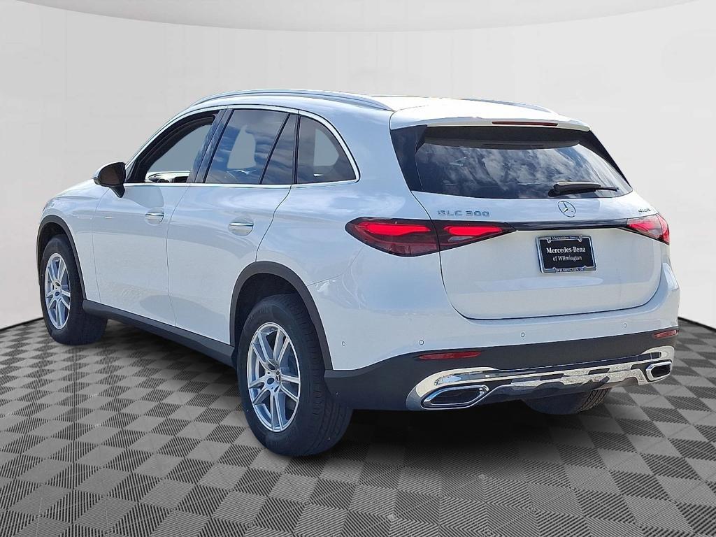 new 2025 Mercedes-Benz GLC 300 car, priced at $56,350
