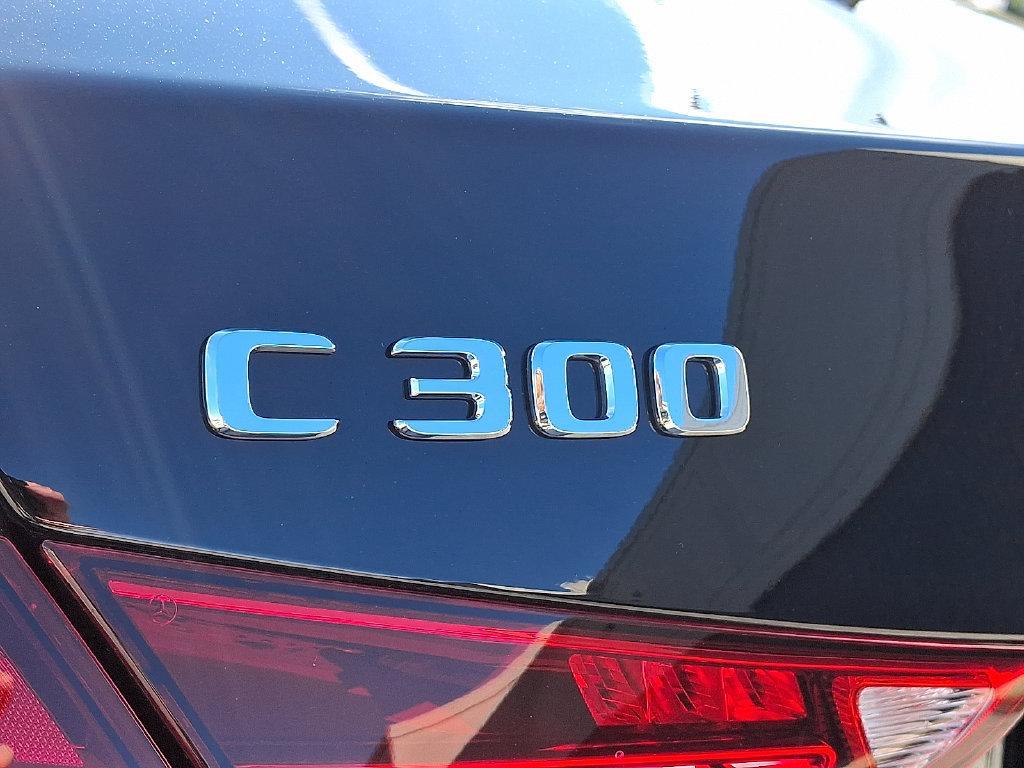 Mercedes-Benz C-Class view 28