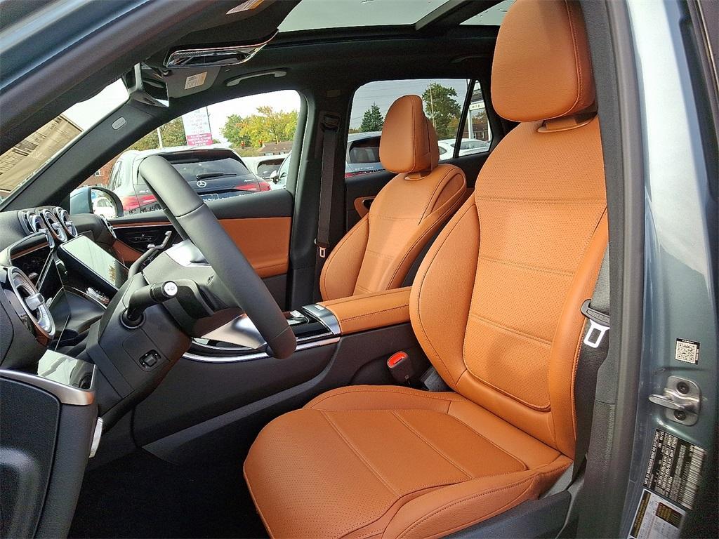 new 2026 Mercedes-Benz GLC 300 car, priced at $58,335