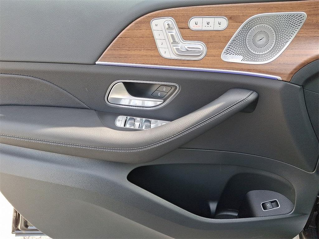 new 2026 Mercedes-Benz GLE 350 car, priced at $71,365