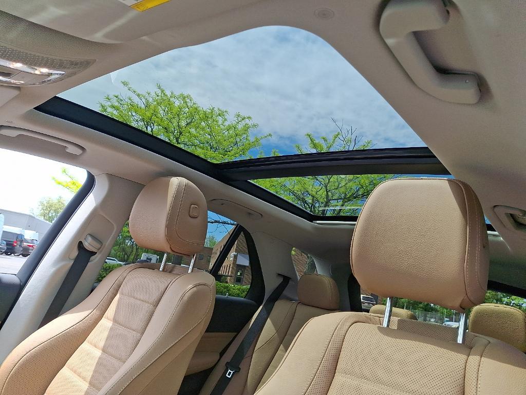used 2025 Mercedes-Benz GLE 350 car, priced at $69,900