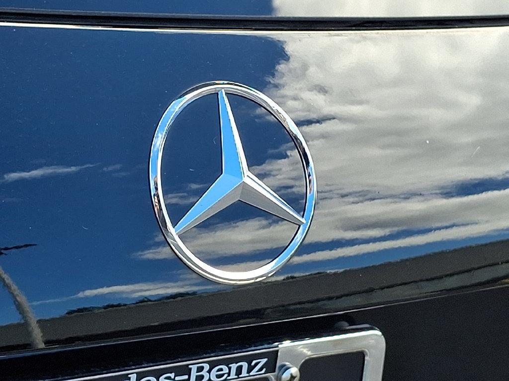 Mercedes-Benz GLA view 29