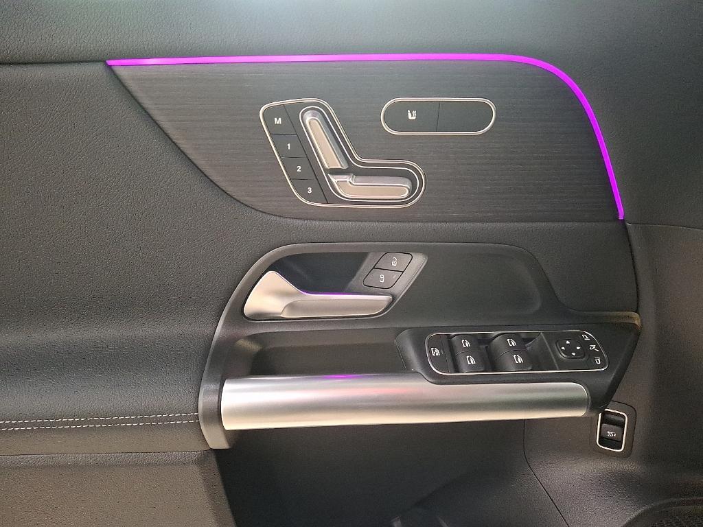 new 2026 Mercedes-Benz GLA 250 car, priced at $49,575