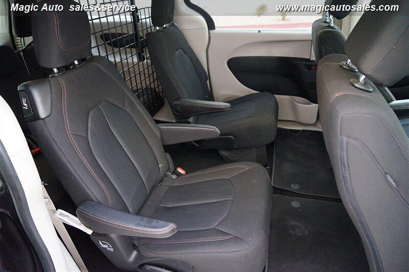 used 2020 Chrysler Pacifica car, priced at $14,950