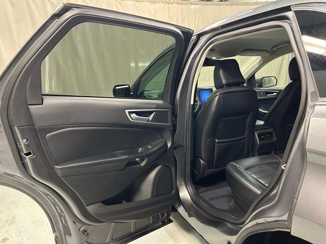 used 2024 Ford Edge car, priced at $21,194