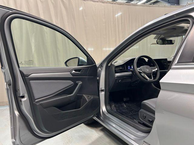 new 2025 Volkswagen Jetta car, priced at $25,649