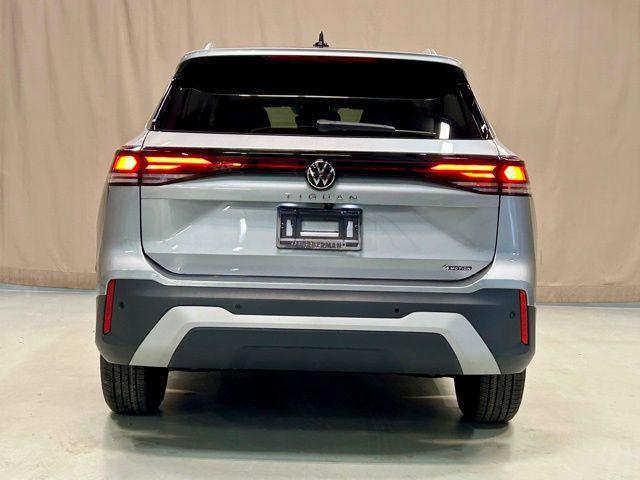 new 2026 Volkswagen Tiguan car, priced at $32,295