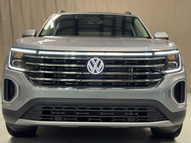new 2026 Volkswagen Atlas car, priced at $44,884